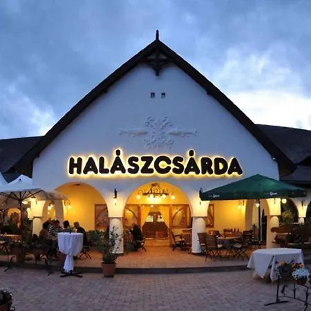 Casa de Férias In - Balaton 19022 *