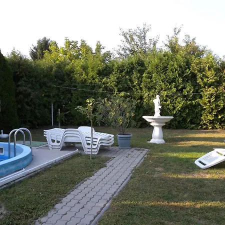 Vakantiehuis In - Balaton 19022 *